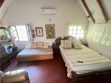 SE VENDE AMPLIA CASA EN VILLA CAMPESTRE TRADICIONAL