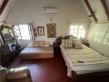 SE VENDE AMPLIA CASA EN VILLA CAMPESTRE TRADICIONAL