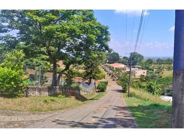 LOTE EN VENTA, COLINAS DE MIRAVALLE, JAMUND