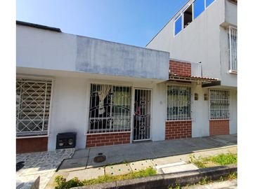 SE VENDE CASA VEHICUAR EN FRAILES DOSQUEBRADAS
