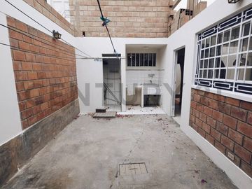 ALQUILER CASA EN LA MOLINA
