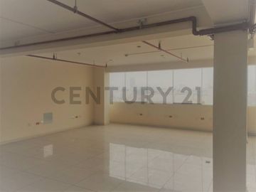 Edificio de oficinas administrativas con renta activa en Venta, San Borja