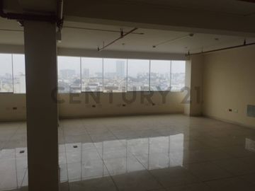 Edificio de oficinas administrativas con renta activa en Venta, San Borja