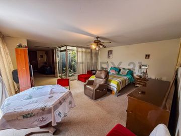 VENTA DE CASA COMO TERRENO EN RESIDENCIAL MONTERRICO, LA MOLINA