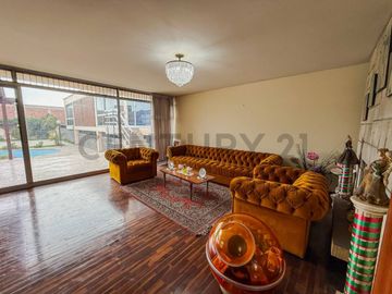VENTA DE CASA COMO TERRENO EN RESIDENCIAL MONTERRICO, LA MOLINA