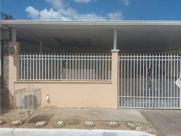 Venta: Casa en Praderas de San Antonio