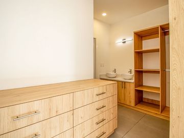 ¡ESTRENA, CASA EQUIPADA CON ALBERCA Y JARDIN PROPIO! A 5 MIN. DE LA DESV DE BURGOS (SUR DE CUERNAVACA)