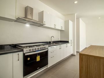 ¡ESTRENA, CASA EQUIPADA CON ALBERCA Y JARDIN PROPIO! A 5 MIN. DE LA DESV DE BURGOS (SUR DE CUERNAVACA)