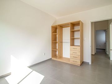 ¡ESTRENA, CASA EQUIPADA CON ALBERCA Y JARDIN PROPIO! A 5 MIN. DE LA DESV DE BURGOS (SUR DE CUERNAVACA)