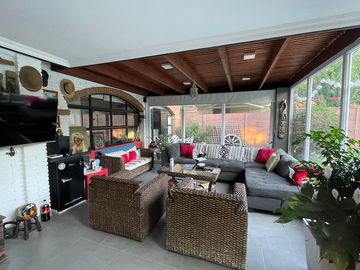Se vende gran  casa en condominio., Las Rastras Talca