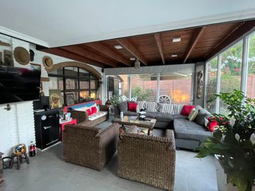 Se vende gran  casa en condominio., Las Rastras Talca