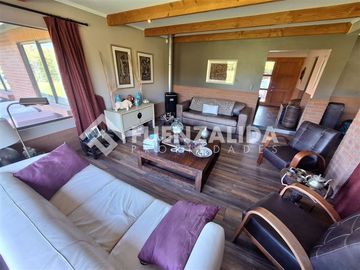 Casa en Venta en Camino Loreto Lonque sur Taalgante