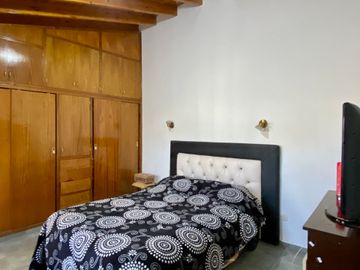 VENTA CASA AMPLIADA BIEN UBICADA-SOEVA-GODOY CRUZ