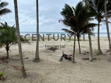 DEPARTAMENTO FRENTE AL MAR DE VENTA EN MOMPICHE MUISNE