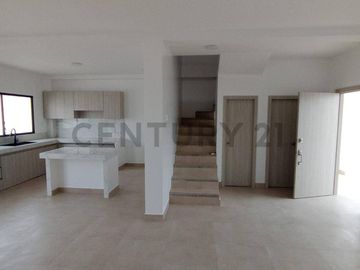 Casa en venta en la zona norte de Portoviejo