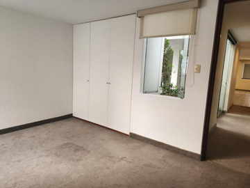VENDO MODERNA CASITA EN PRIMER PISO, EN SURCO