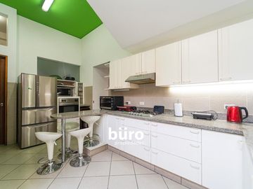 GRAN CASA EN VENTA DIVIDIDA EN 2 SUPERDEPAS INDEPENDIENTES EL OLIVAR SAN ISIDRO