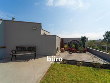 GRAN CASA EN VENTA DIVIDIDA EN 2 SUPERDEPAS INDEPENDIENTES EL OLIVAR SAN ISIDRO