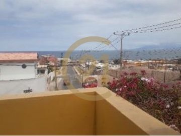 VENTA  AMPLIA CASA EN ANTOFAGASTA