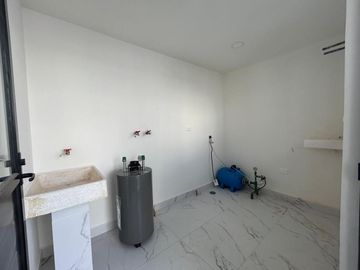 PREVENTA DE CASA EN LA ANTIGUA CEMENTERA, CUATRO RECAMARAS, EN PUEBLA, PUEBLA