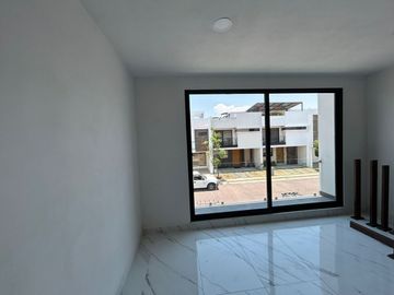 PREVENTA DE CASA EN LA ANTIGUA CEMENTERA, CUATRO RECAMARAS, EN PUEBLA, PUEBLA