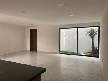 PREVENTA DE CASA EN LA ANTIGUA CEMENTERA, CUATRO RECAMARAS, EN PUEBLA, PUEBLA
