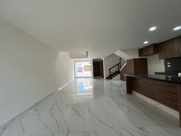 VENTA DE CASA EN LA ANTIGUA CEMENTERA, CUATRO RECAMARAS, EN PUEBLA, PUEBLA