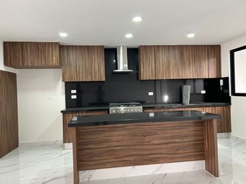 VENTA DE CASA EN LA ANTIGUA CEMENTERA, CUATRO RECAMARAS, EN PUEBLA, PUEBLA