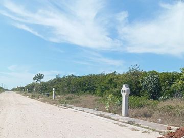 Preventa de casa moderna a 150m del mar en Chuburná Puerto