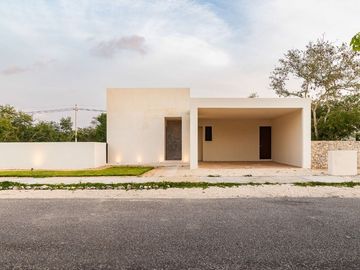 Casa Equipada de 1 piso en venta en Merida en privada Dzidzil Ha