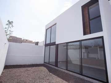 CASA EN VENTA ZIBATA QUERETARO