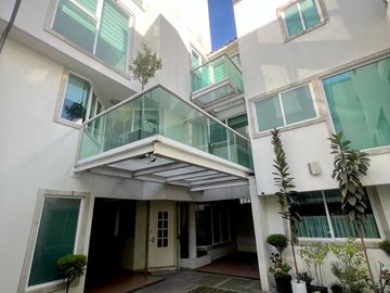 Casa en venta en Calle cerrada en la Florida