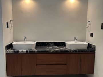 Residencia en Zona Norte de Mérida, Espacios Amplios y Casa Club Exclusiva