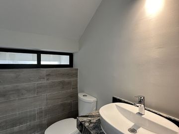 Residencia en Zona Norte de Mérida, Espacios Amplios y Casa Club Exclusiva