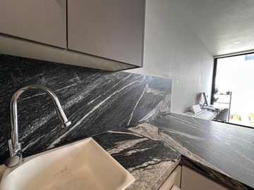 VENTA DE CASA EN PUNTO SUR ESTE