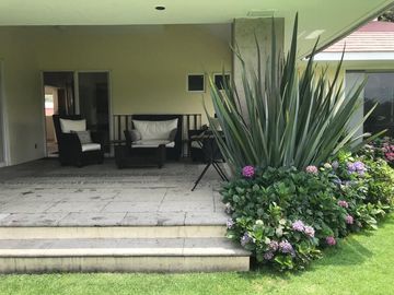 CASA EN LOMAS COUNTRY CLUB