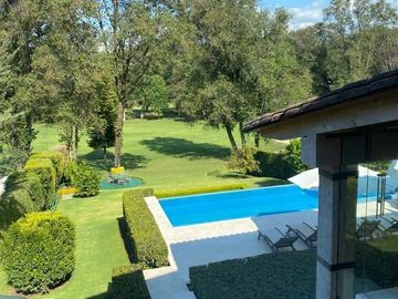 CASA DE REVISTA CLUB DE GOLF AVANDARO