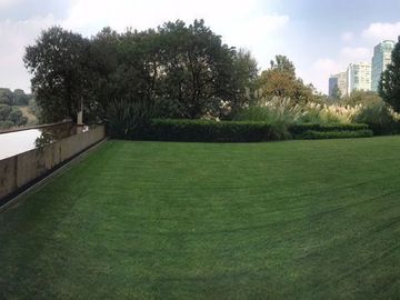 ESPECTACULAR GARDEN HOUSE EN BOSQUES DE LAS LOMAS, LA PUNTA