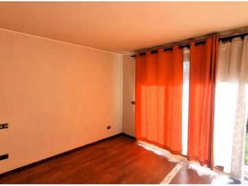 Amplia Casa Condominio Quebrada de Macul 4D/3B