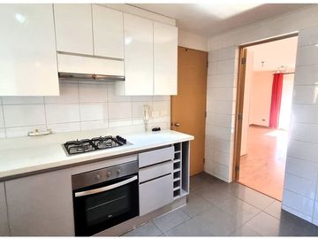 Amplia Casa Condominio Quebrada de Macul 4D/3B