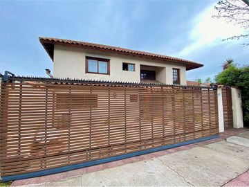 Casa 5D+5B+Piscina San Carlos Apoquindo Las Condes