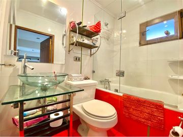 Casa 5D+5B+Piscina San Carlos Apoquindo Las Condes