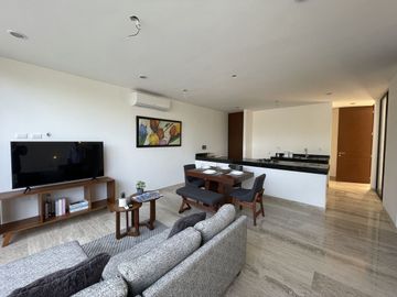 En venta townhouse con acabados premium en Cholul.