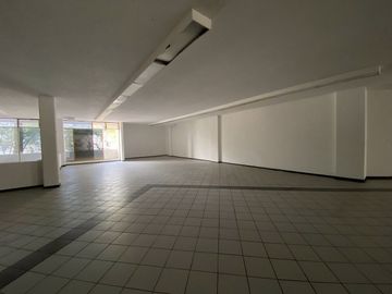 OFICINA EN RENTA,  GUADALUPE TEPEYAC, EN MEZANINE SOBRE AVENIDA.
