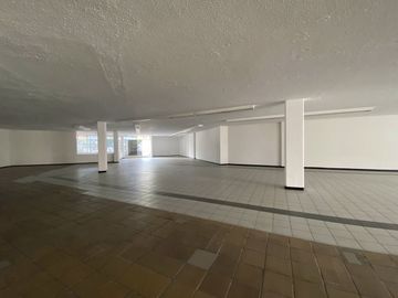 OFICINA EN RENTA,  GUADALUPE TEPEYAC, EN MEZANINE SOBRE AVENIDA.