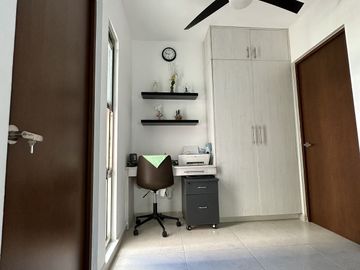 EN VENTA CASA EN CONKAL. PRIVADA 