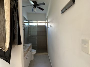 EN VENTA CASA EN CONKAL. PRIVADA 