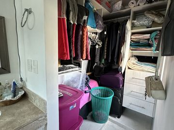 EN VENTA CASA EN CONKAL. PRIVADA 
