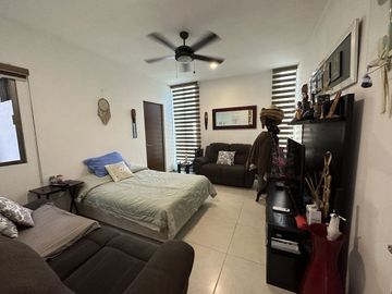 EN VENTA CASA EN CONKAL. PRIVADA 