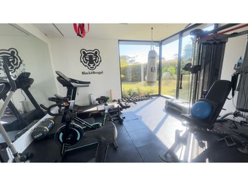 Casa campestre para la venta en exclusiva parcelacion en Llanogrande L